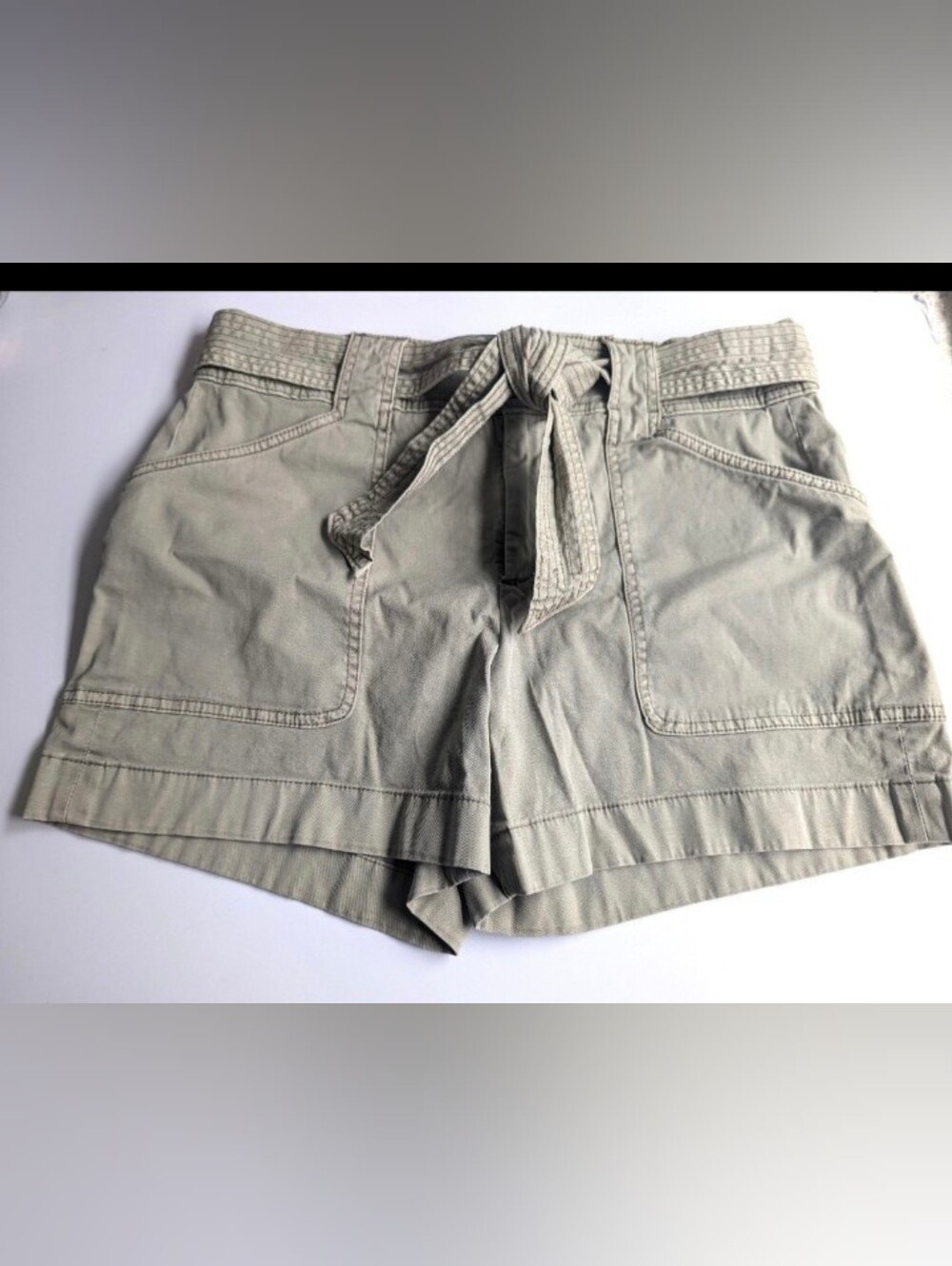 White House Black Market Shorts
The 5" Short